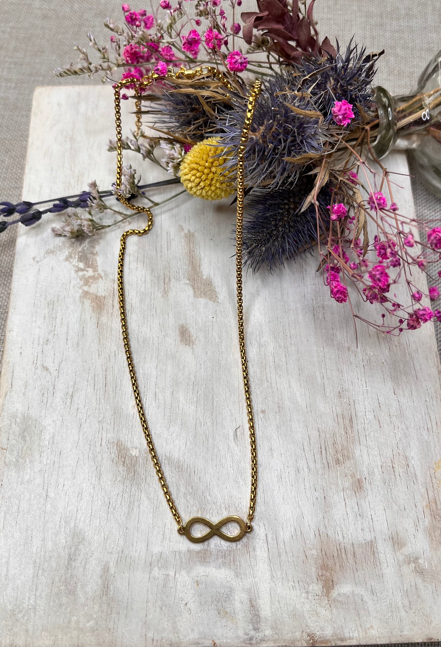 Infinity pendant