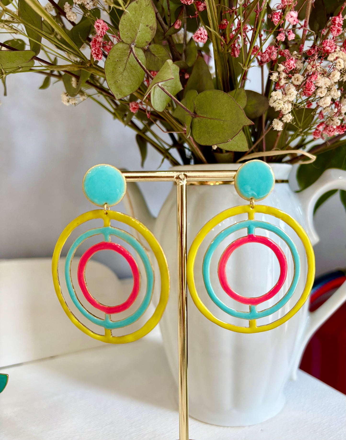 Happiness Handmade earrings made of brass and hand-painted resin