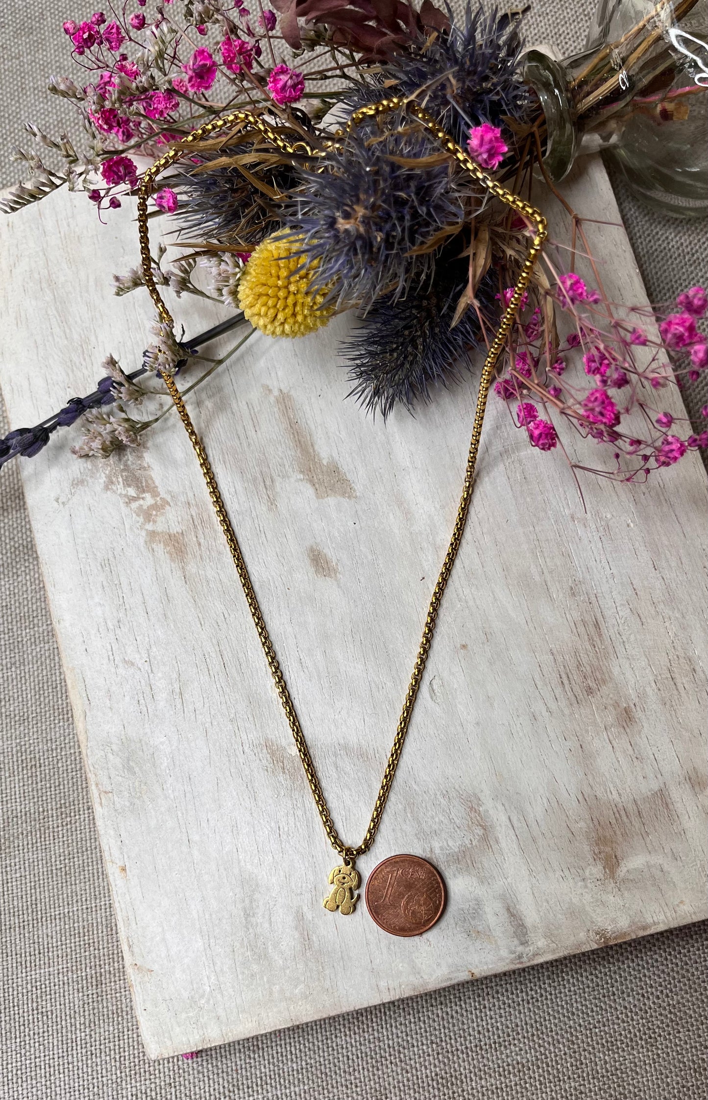 Dog pendant with gold chain