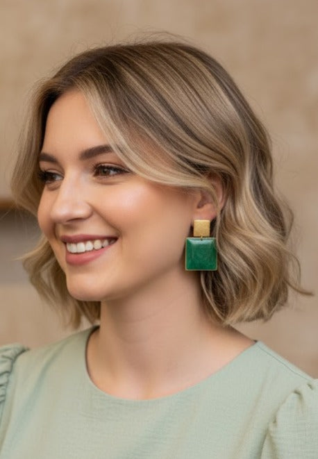 Pendientes Acuadritos verde medio - hechos a mano