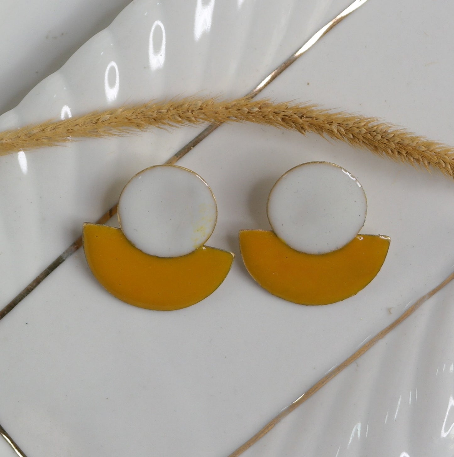 Pendientes hechos a mano semi dia claro