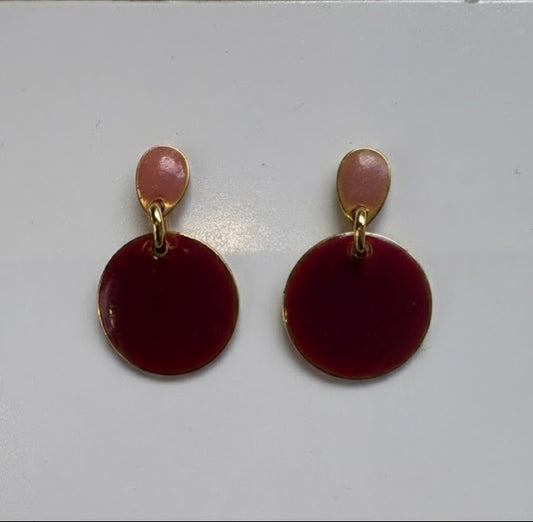Pendientes Pétalo rosa y vino - hechos en resina pintados a mano