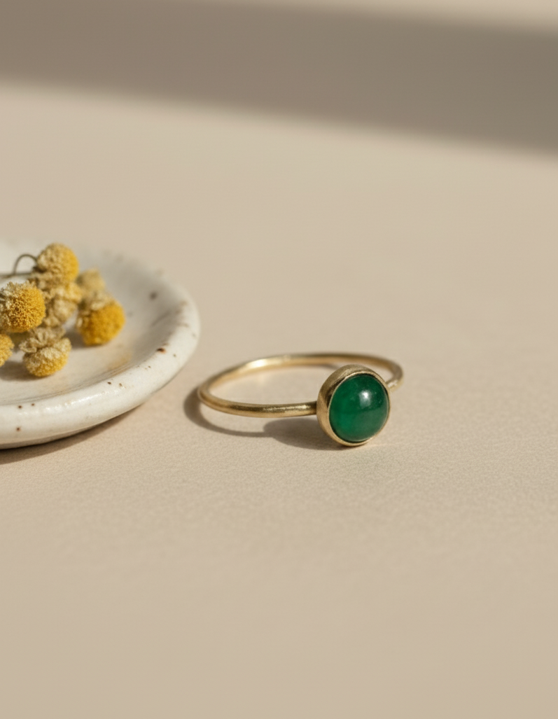 Anillo Jade Alma Verde - hecho a mano en latón