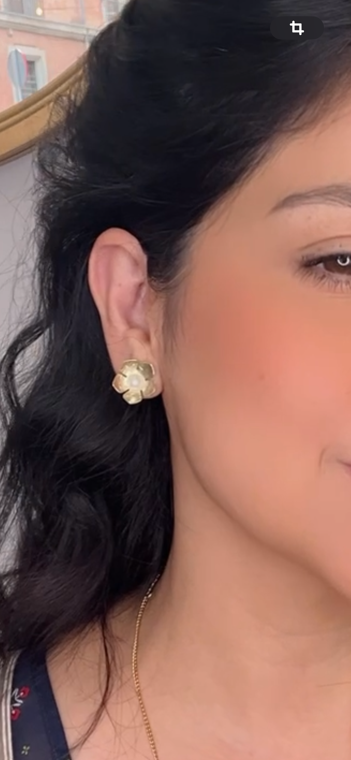 Pendientes Flor de Luna hechos a mano en latón con diseño inspirado en la naturaleza