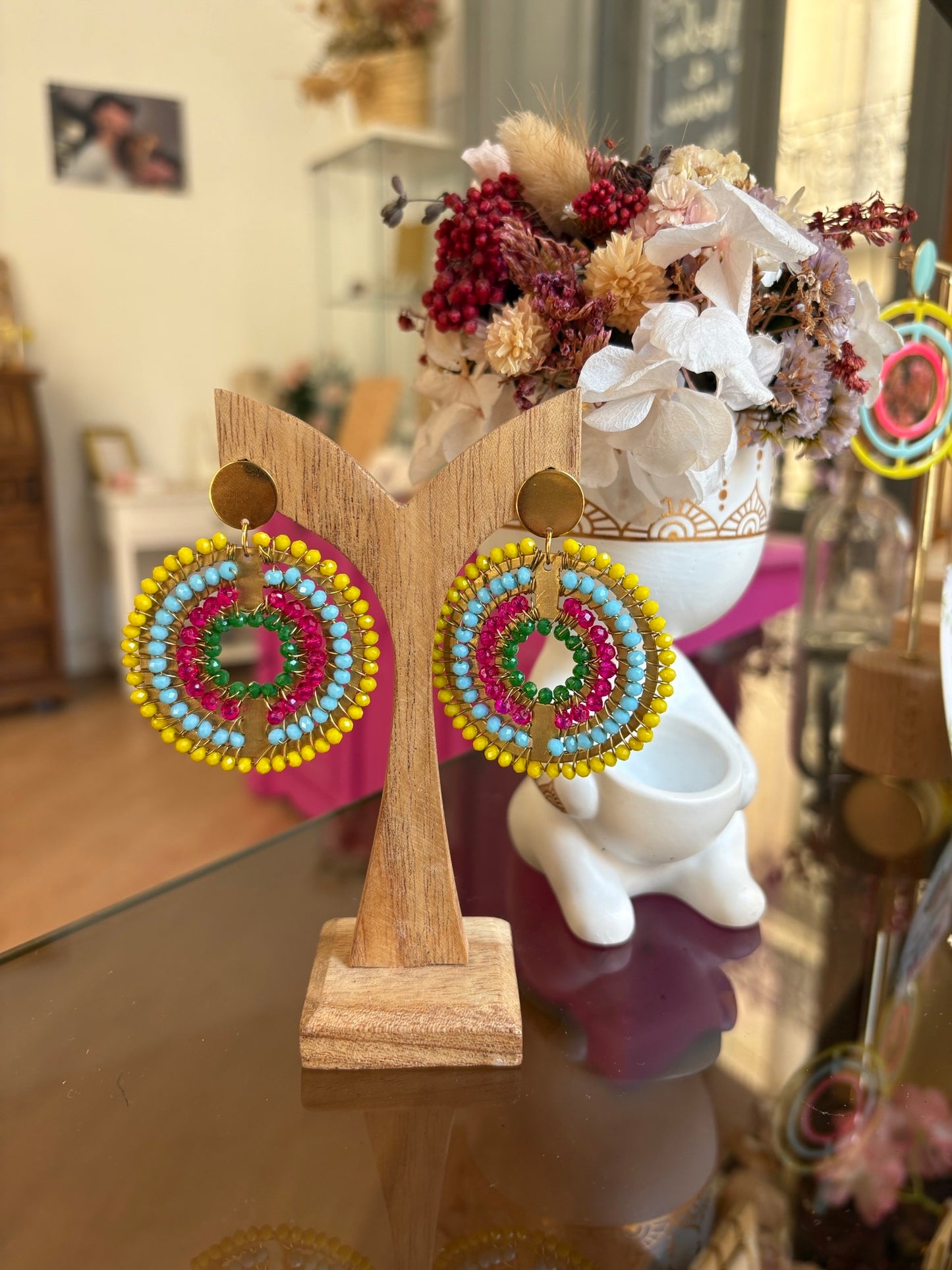 pendientes tejidos a mano en colores