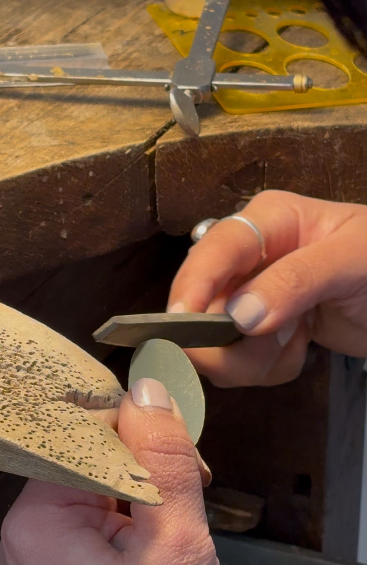 Introductory workshop on goldsmithing