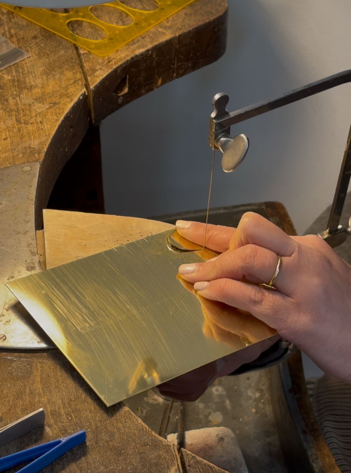 Introductory workshop on goldsmithing
