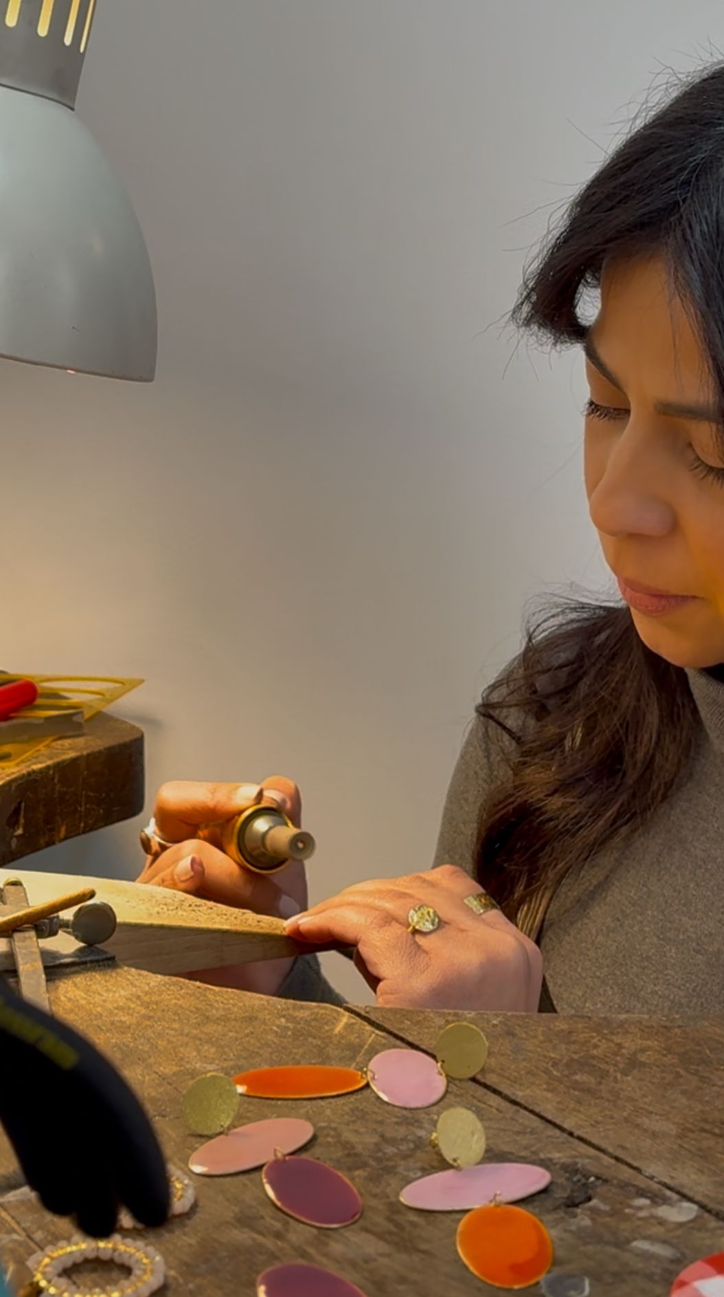 Introductory workshop on goldsmithing