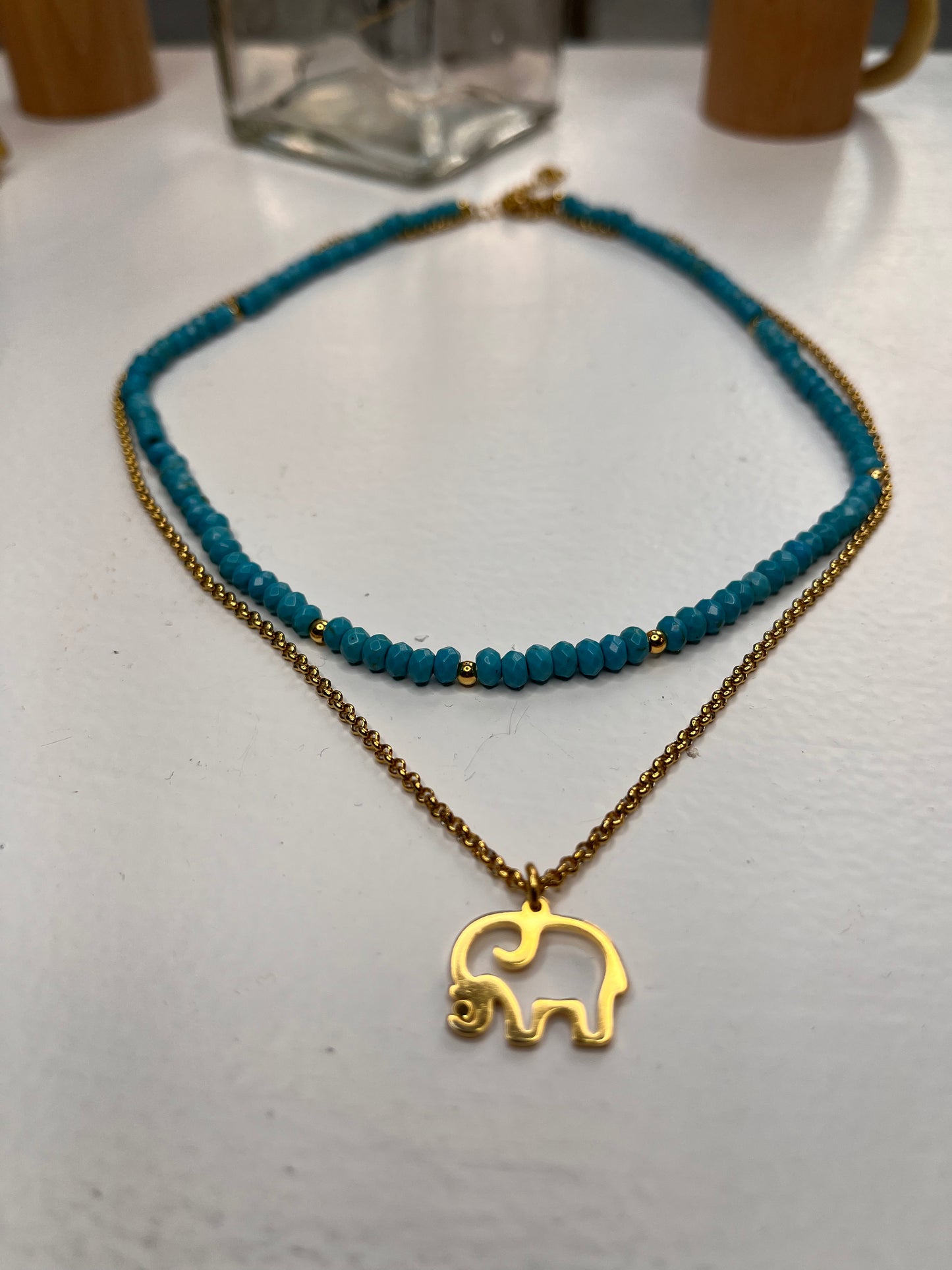Double necklace with pendant