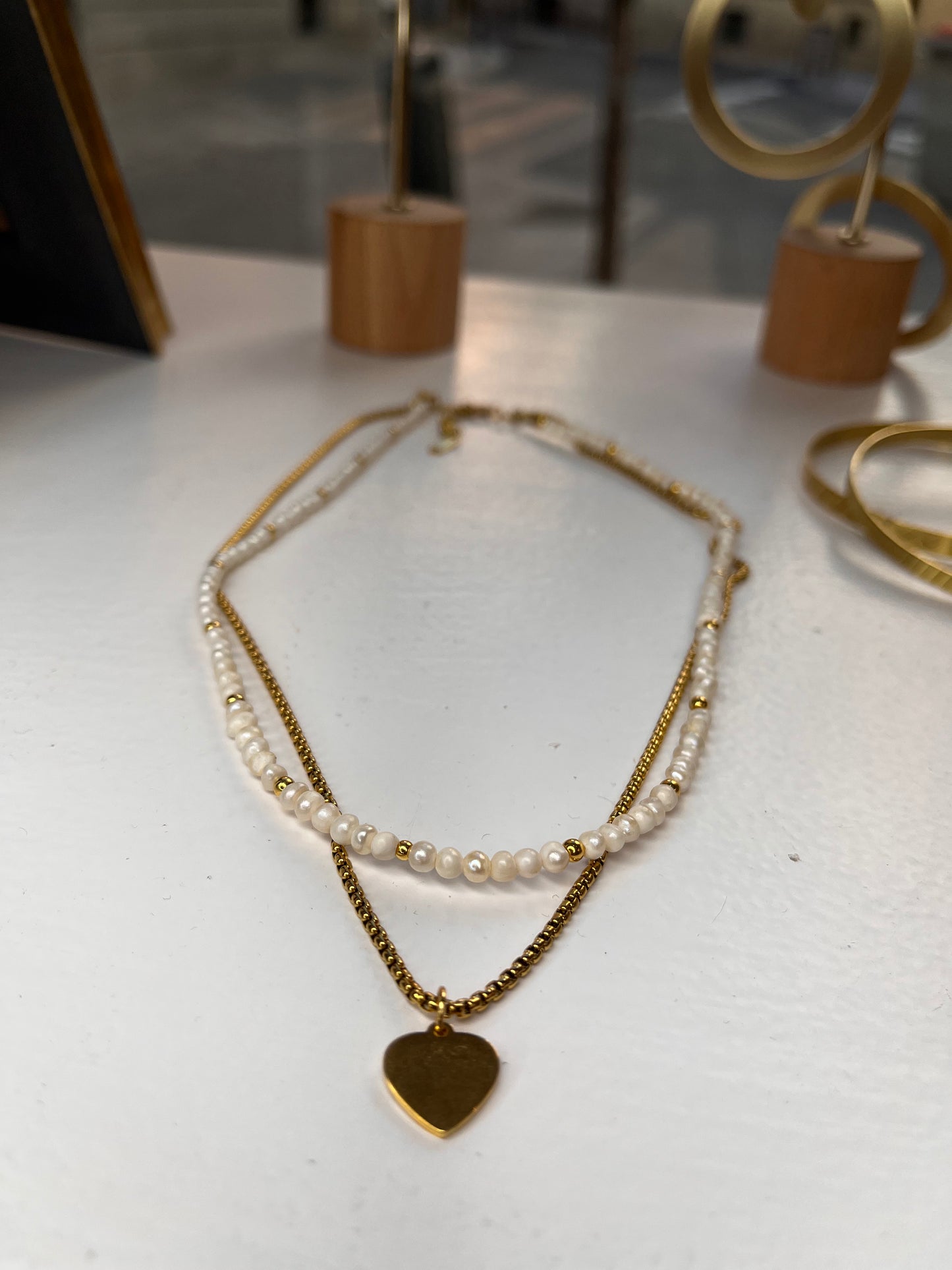 Double necklace with pendant