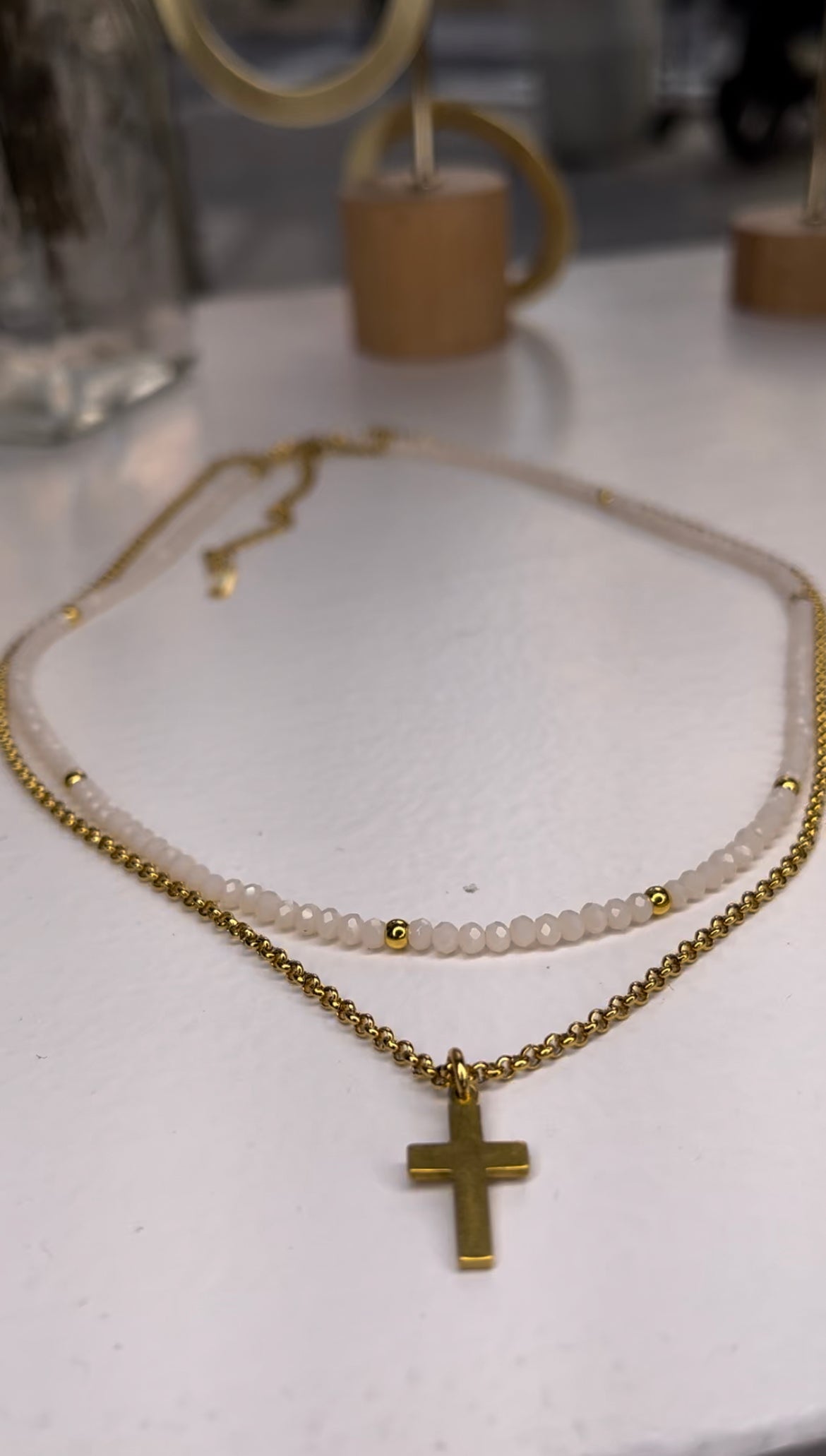 Double necklace with pendant
