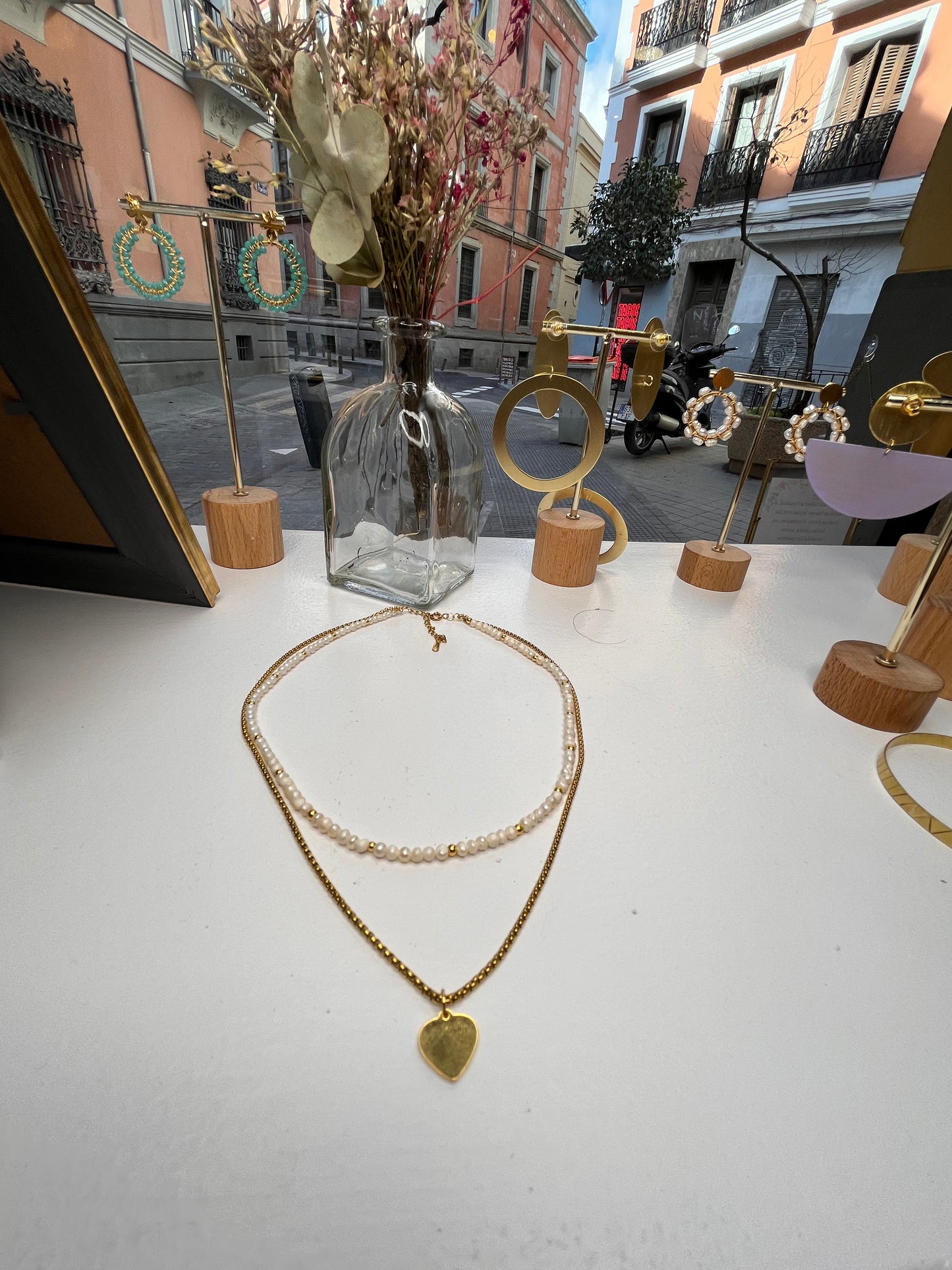Double necklace with pendant