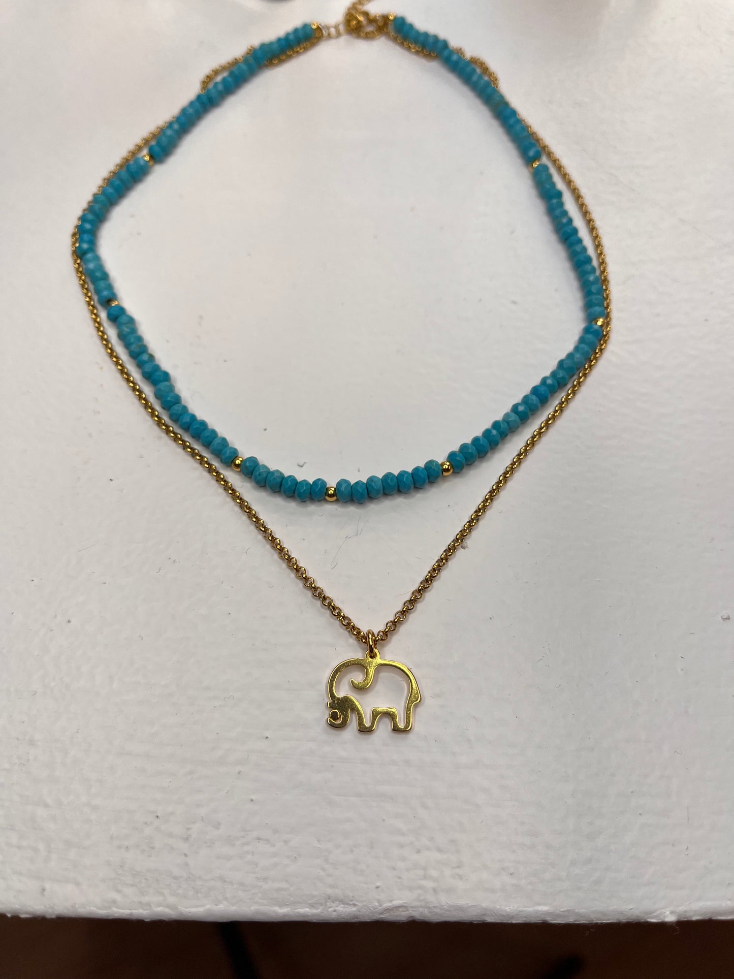 Double necklace with pendant