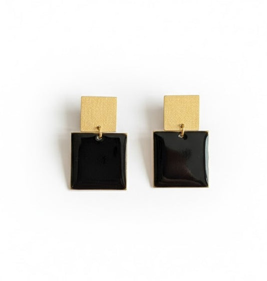 Pendientes Acuadritos Negros - hechos a mano