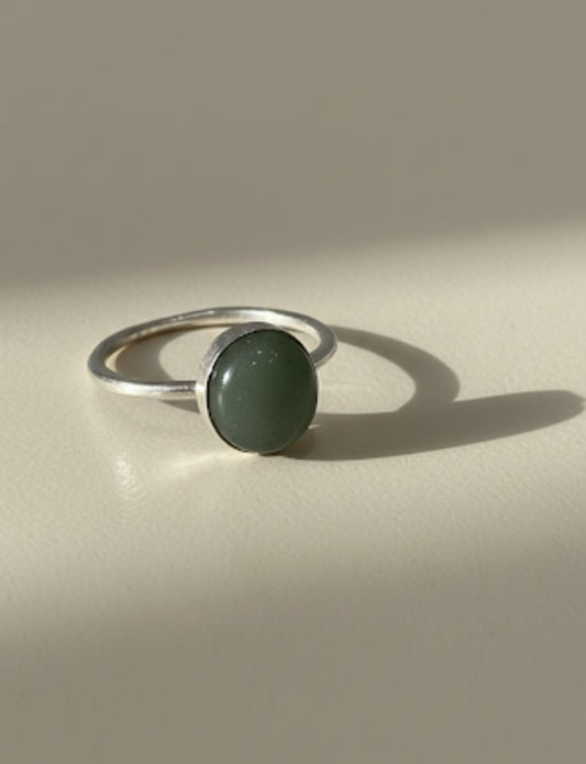 Anillo Susurro Verde Plata