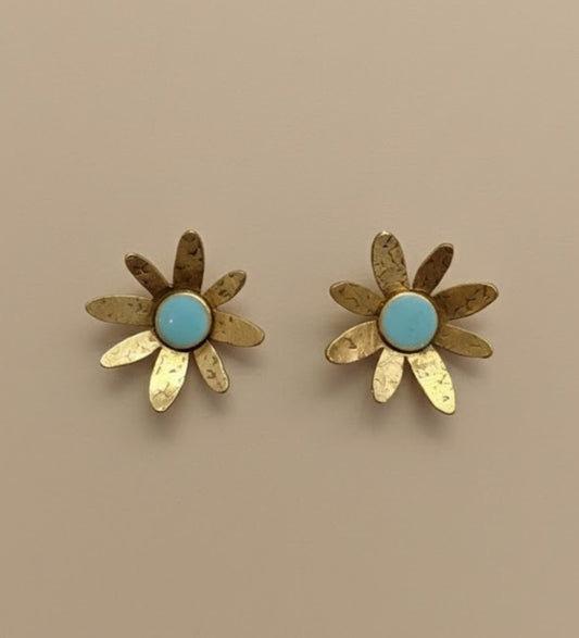 pendientes margaritas hechas en laton 