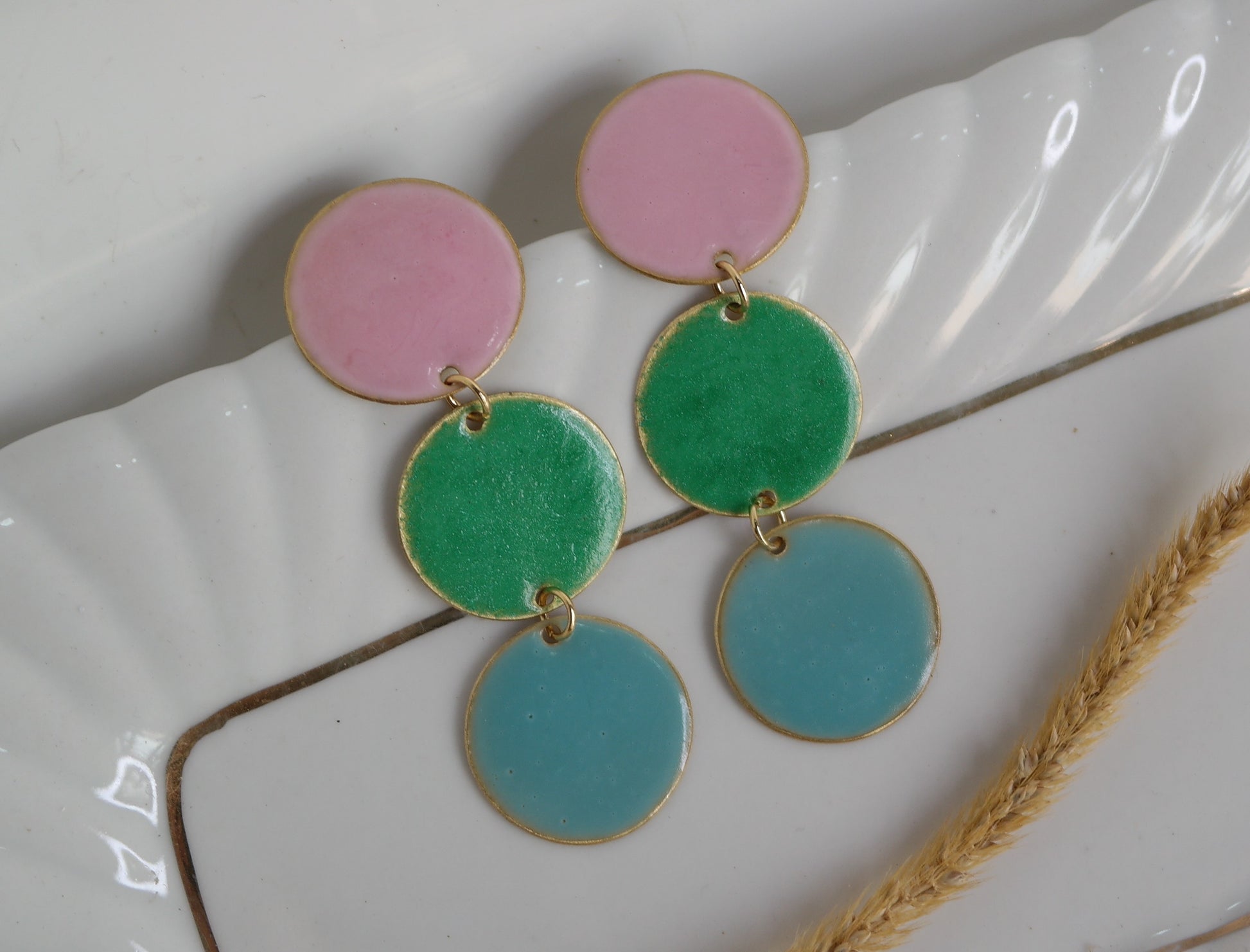 Pendientes geometricos de colores artesanales 