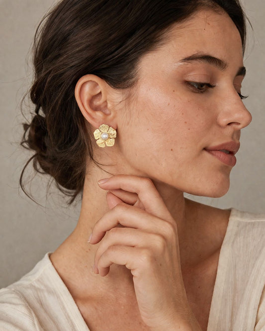 Pendientes Flor de Luna | Joyería artesanal en latón